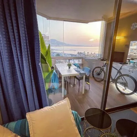 Estudio El Balcón, En Primerísima Línea De Playa. *