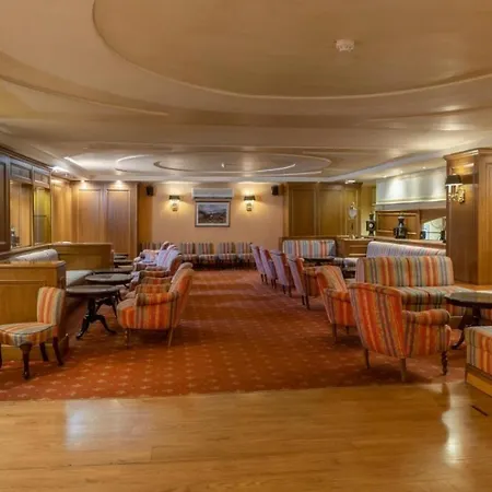 Estudio El Balcón, En Primerísima Línea De Playa. * Fuengirola